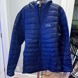 Mountain Hardwear Men's Blue Hooded Puffer Jacket
